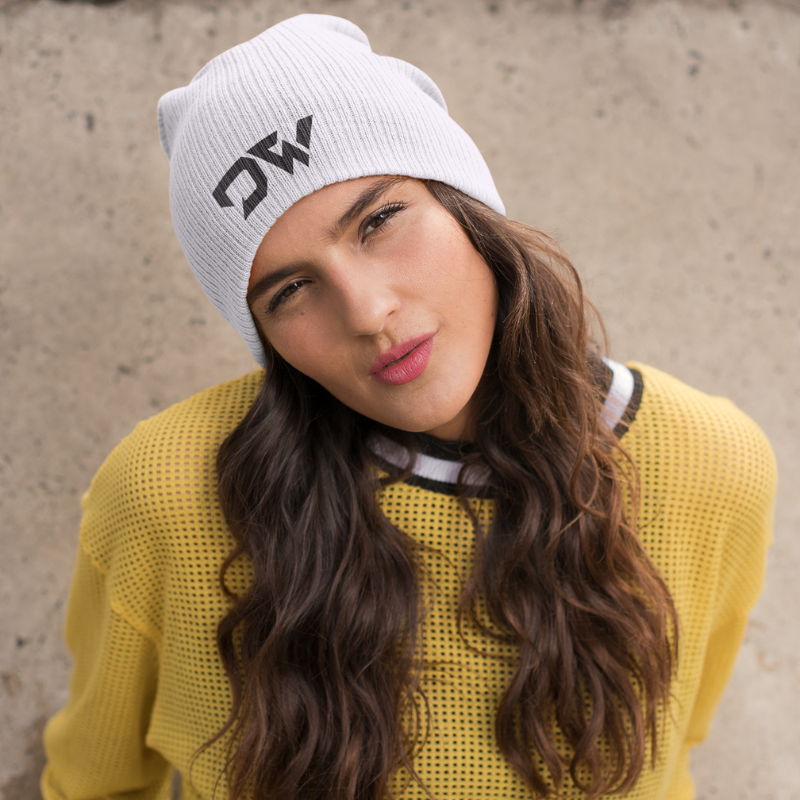 DW Cuffed Beanie – Precision Warmth (Smart Style)